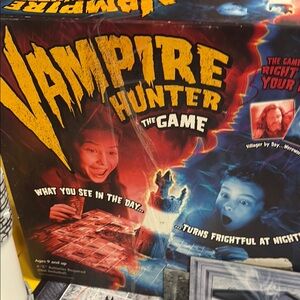 Vampire Hunter The Game - Black and Red